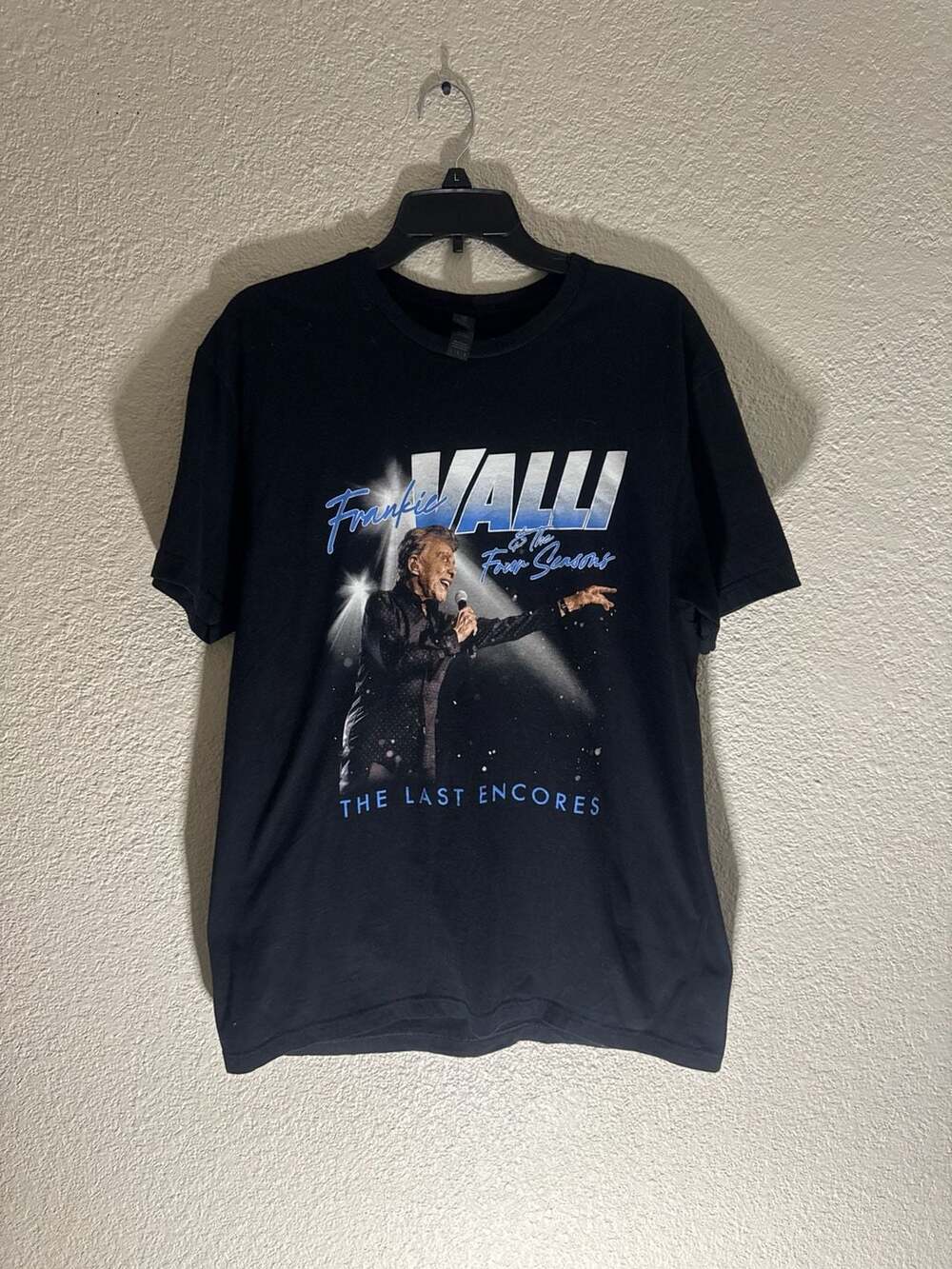 Frankie Valli & The Four Seasons The Last Encores Tour T-Shirt. Size Large